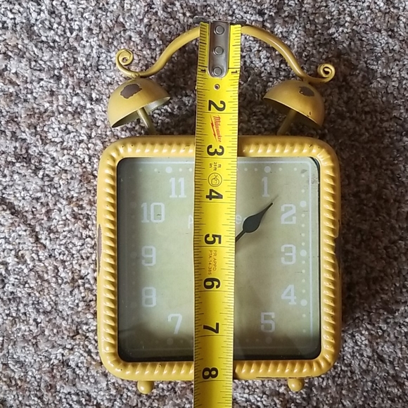 Metal Table Clock - Picture 3 of 5